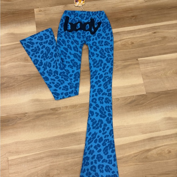 Electric Blue Leopard Print Body by Raven Tracy - Picture 4 of 6